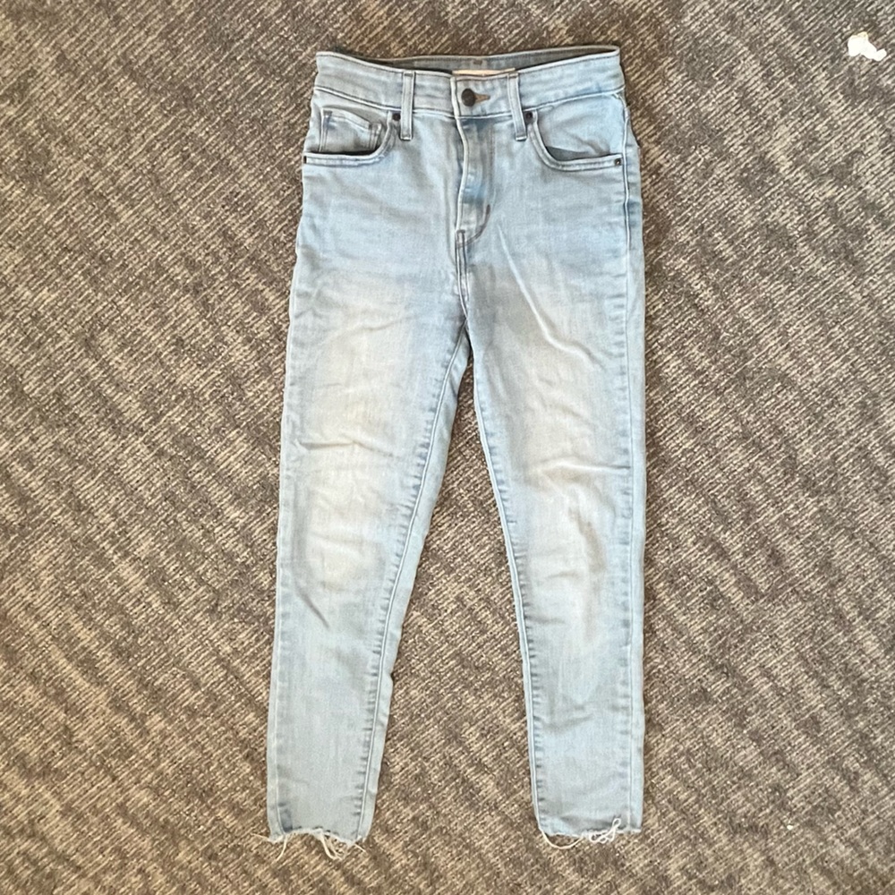 Levi’s High Rise Skinny Jean